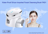 Massager de limpiamiento facial eléctrico del silicón de la prenda impermeable del cepillo del CE del uso en el hogar