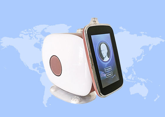 Buen precio dispositivo frío del Rf Microneedling del martillo de 2in1 Microneedle para la piel que aprieta retiro de la arruga en línea