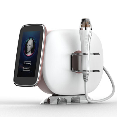 Buen precio 2 portátiles en 1 máquina fraccionaria del Rf Microneedling con el martillo frío en línea